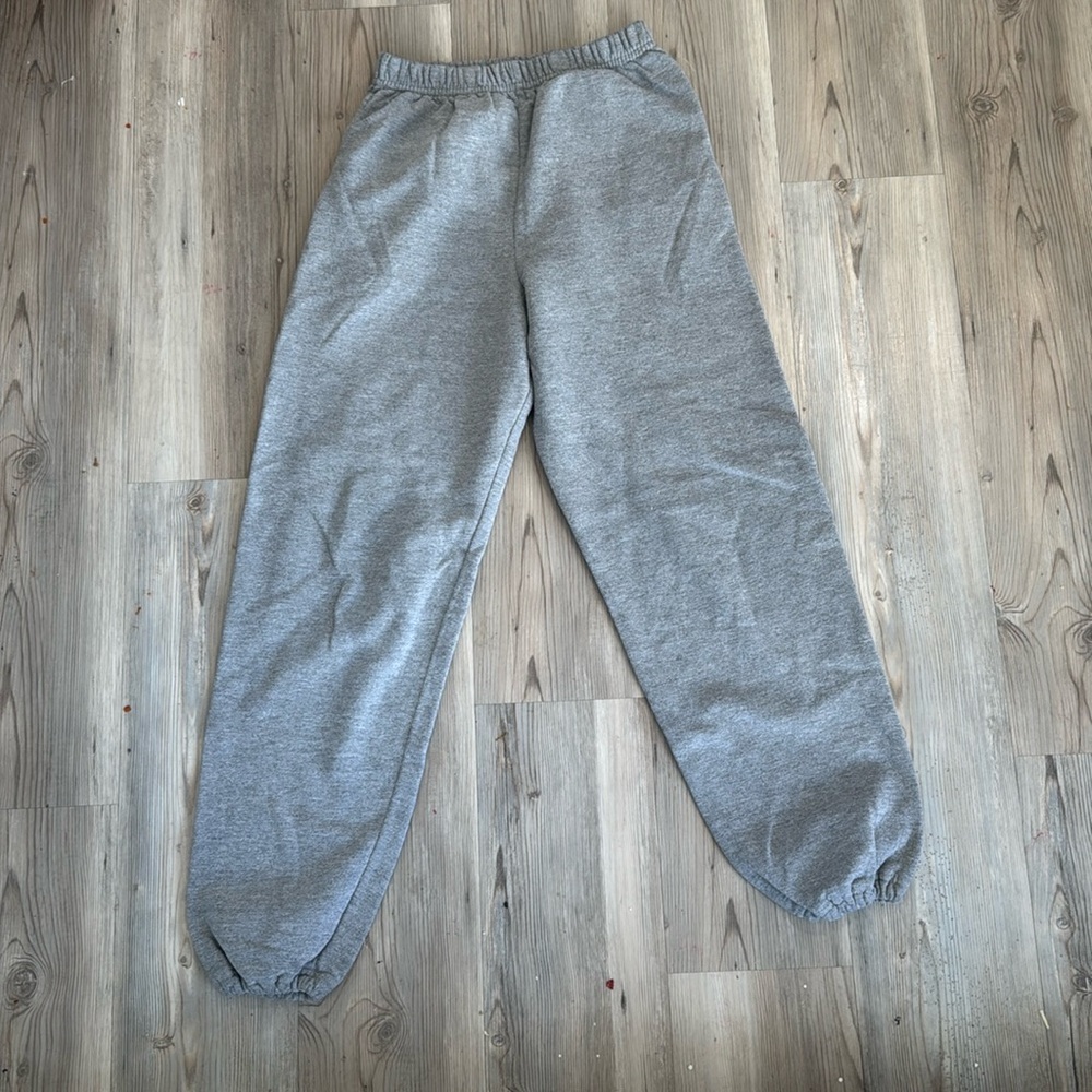 Jerzees premium fit grey sweatpants junior‎ size xl (16-18)